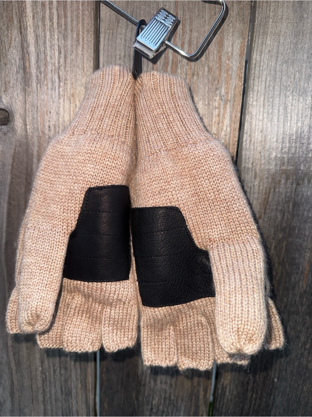 UGG Knit Flip Mittens Size S/M